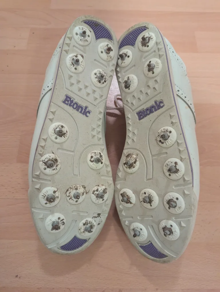 Excellent condition WOMENS 9M etonic golf shoes cleats image indicator(4)