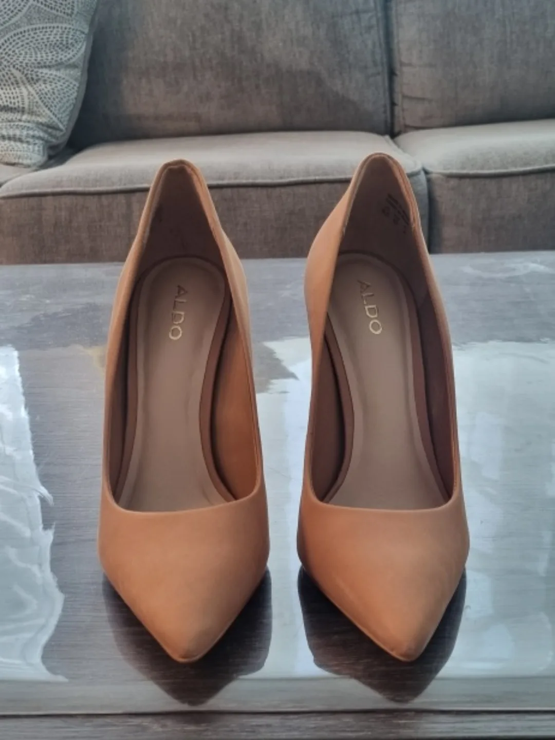 NEW Aldo Heels, Size 6.5, Light Brown thumbnail