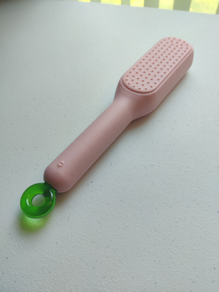 new Retractable Hairbrush - photo 2
