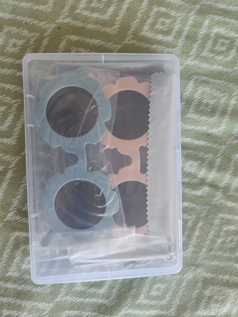 Kids Flower Sunglasses - New image indicator(5)