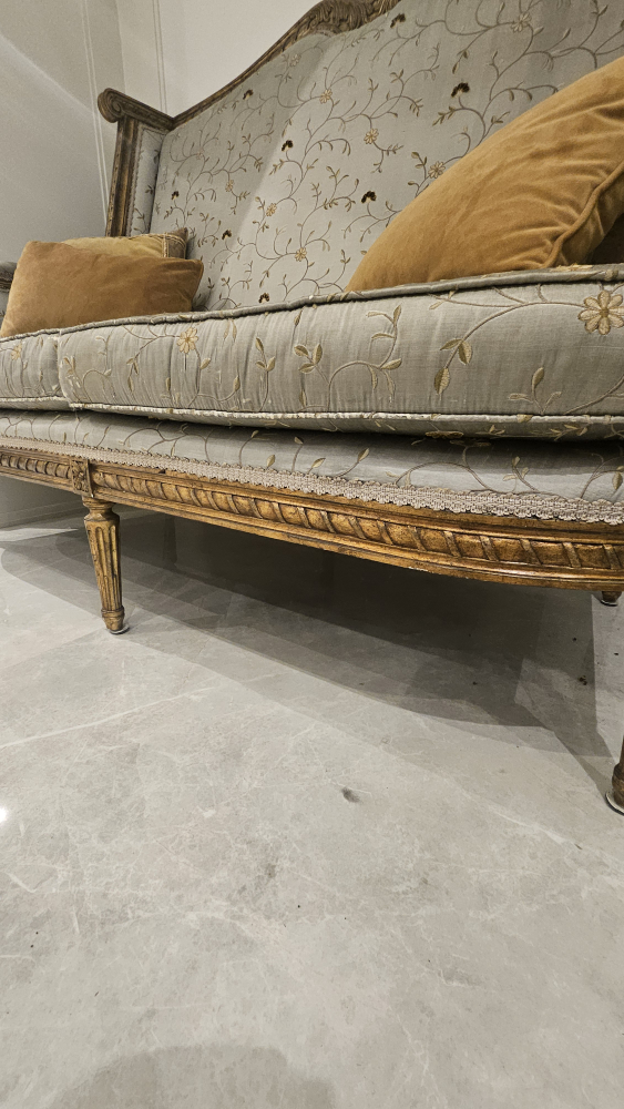 Vintage Sofa - photo 4