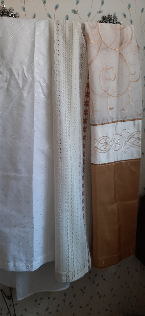 Assorted Decorative Shower Curtains $3. each - photo 3