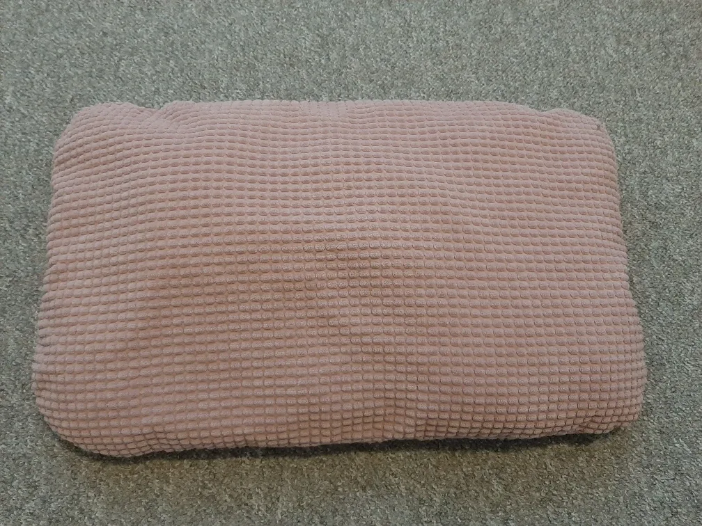 Ikea Pink Cat Cushion Bed image indicator(2)