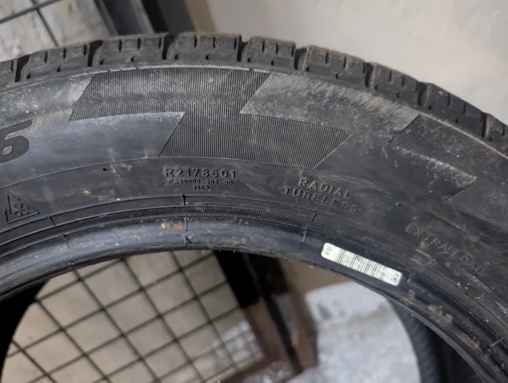 Set of 4 Winter Tires 205/55R16 image indicator(3)