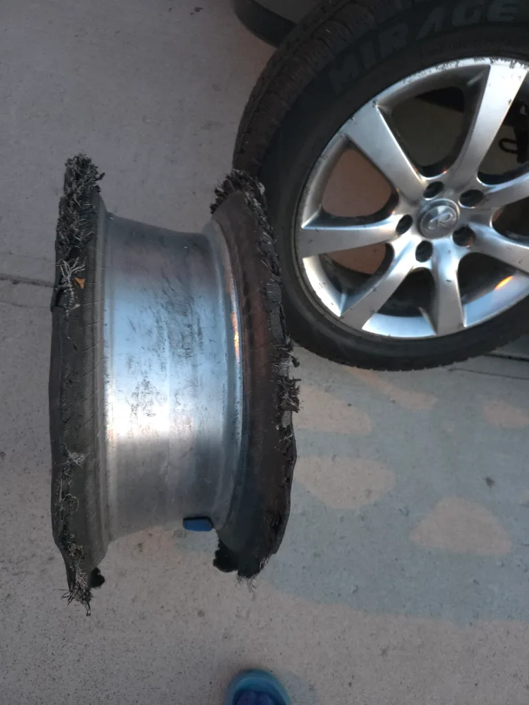 Mirage 225/55R17 Winter Tires on Rims image indicator(10)