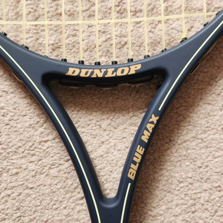 Dunlop Blue Max Squash Racquet with Case image indicator(2)