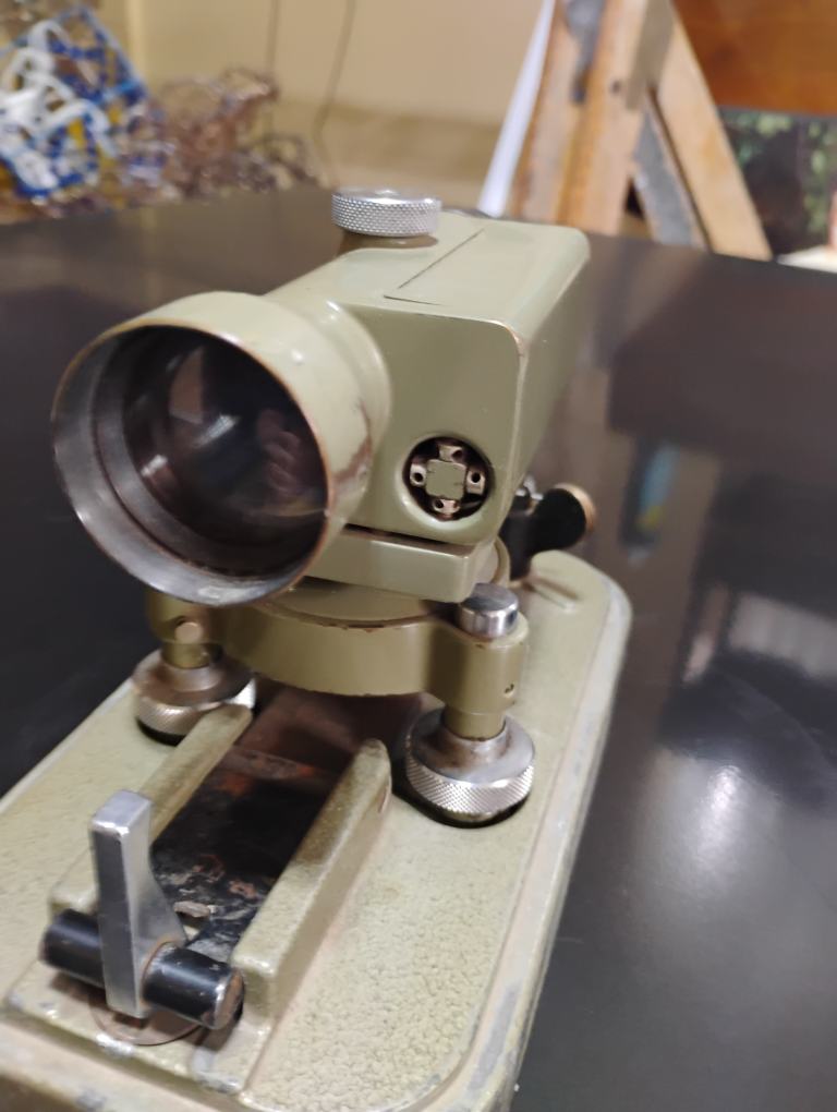 vintage survey WILD Heerbrugg N10 Level - photo 3