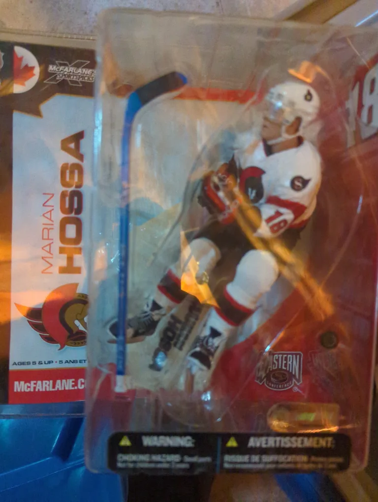 Marian Hossa McFarlane SportsPicks Figurine thumbnail