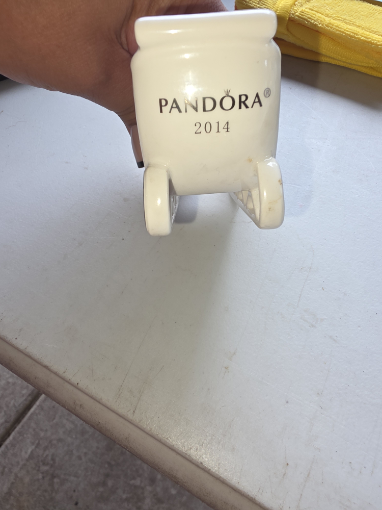 Pandora 2014 Sleigh Decor