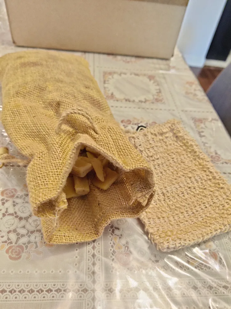 Plantlife Aromatherapy Soap & Scrub Combo image indicator(2)