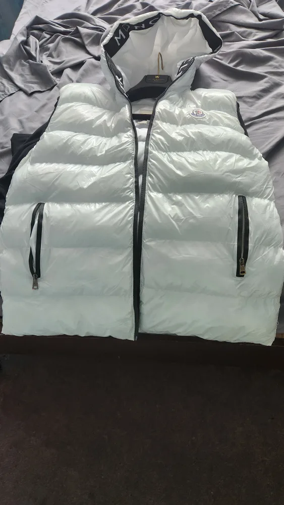 Moncler White Padded Vest - Size XL image indicator(3)
