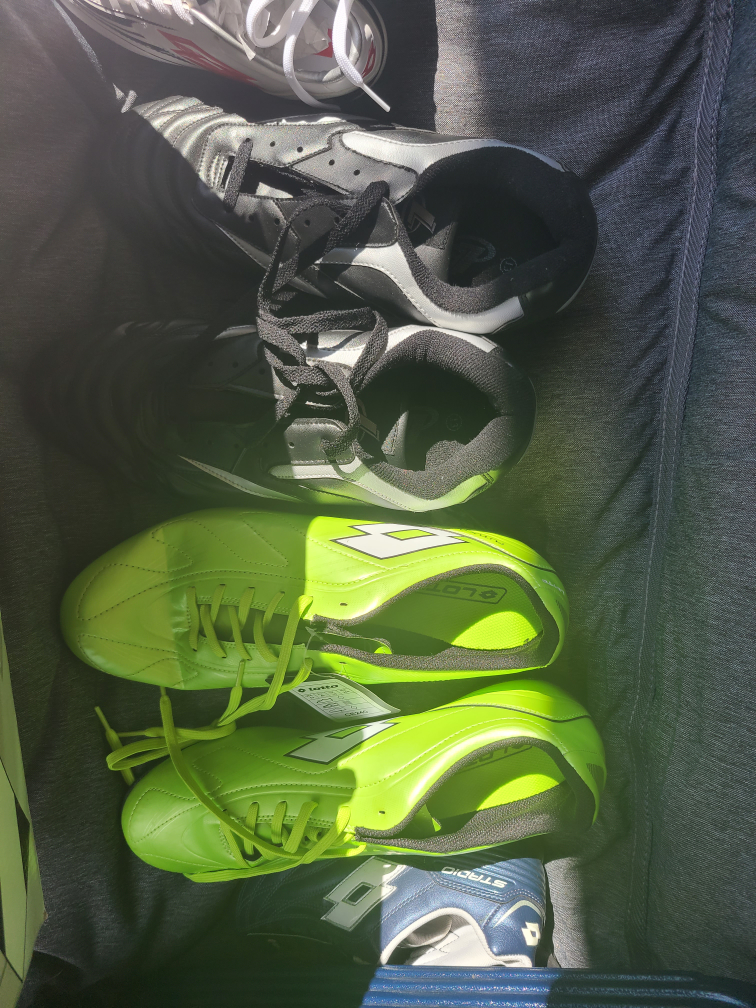 Lotto Stadio Soccer Cleats