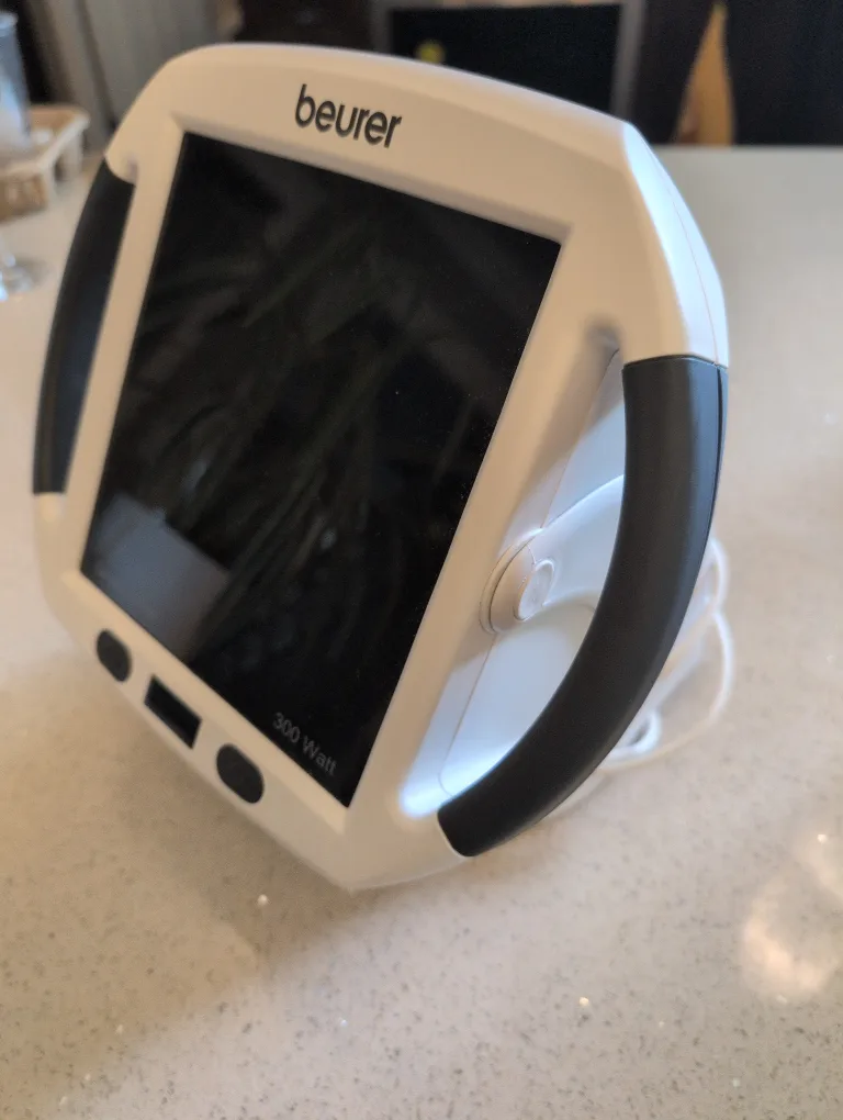 Beurer 300 Watt Light Therapy Lamp image indicator(3)