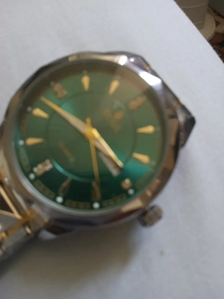 RULOS Quartz Green Dial Watch image indicator(3)