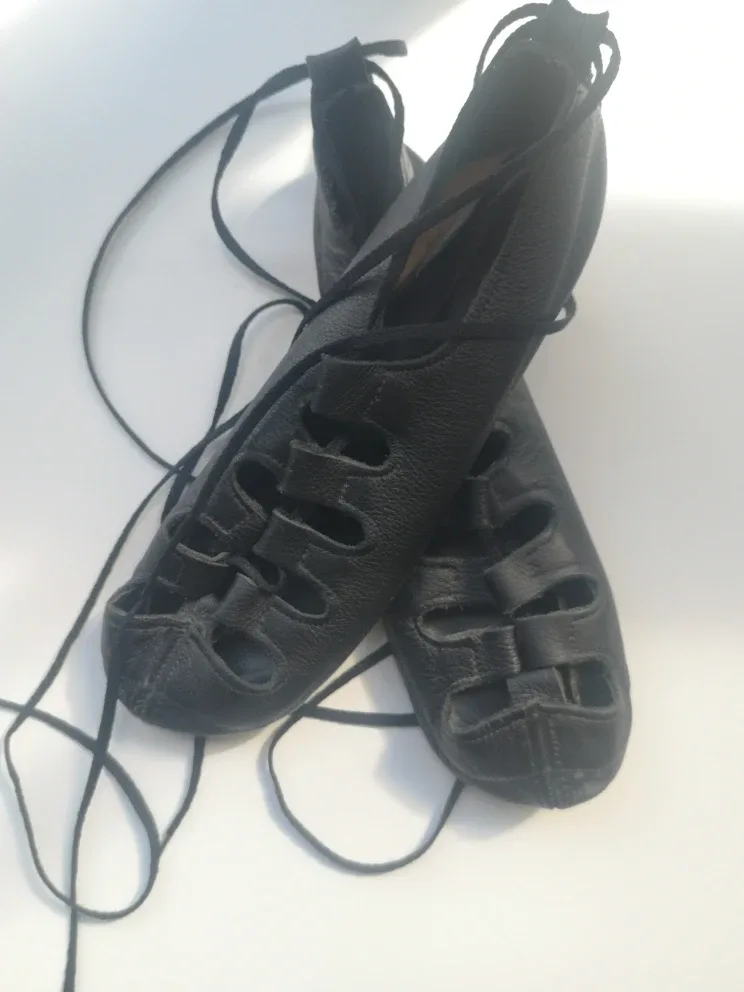 Inishfree Irish Dance Soft Shoes (Ghillies) - Size 5.5 (UK) thumbnail