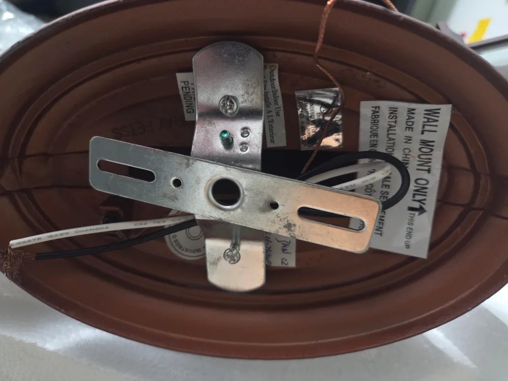 2 New Murray Feiss OL2101WP Outdoor Wall Light image indicator(4)