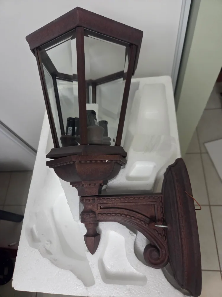 2 New Murray Feiss OL2101WP Outdoor Wall Light image indicator(6)