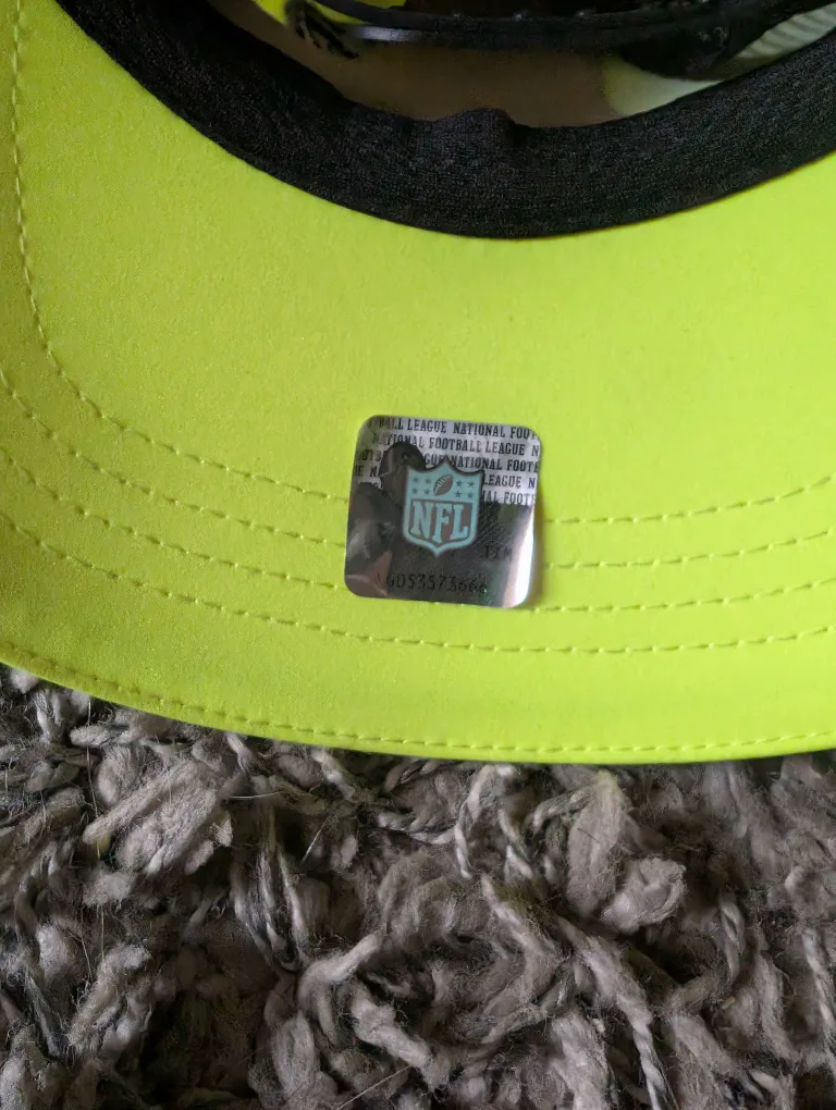 Mens Buffalo Bills Hi-Vis hat image indicator(3)