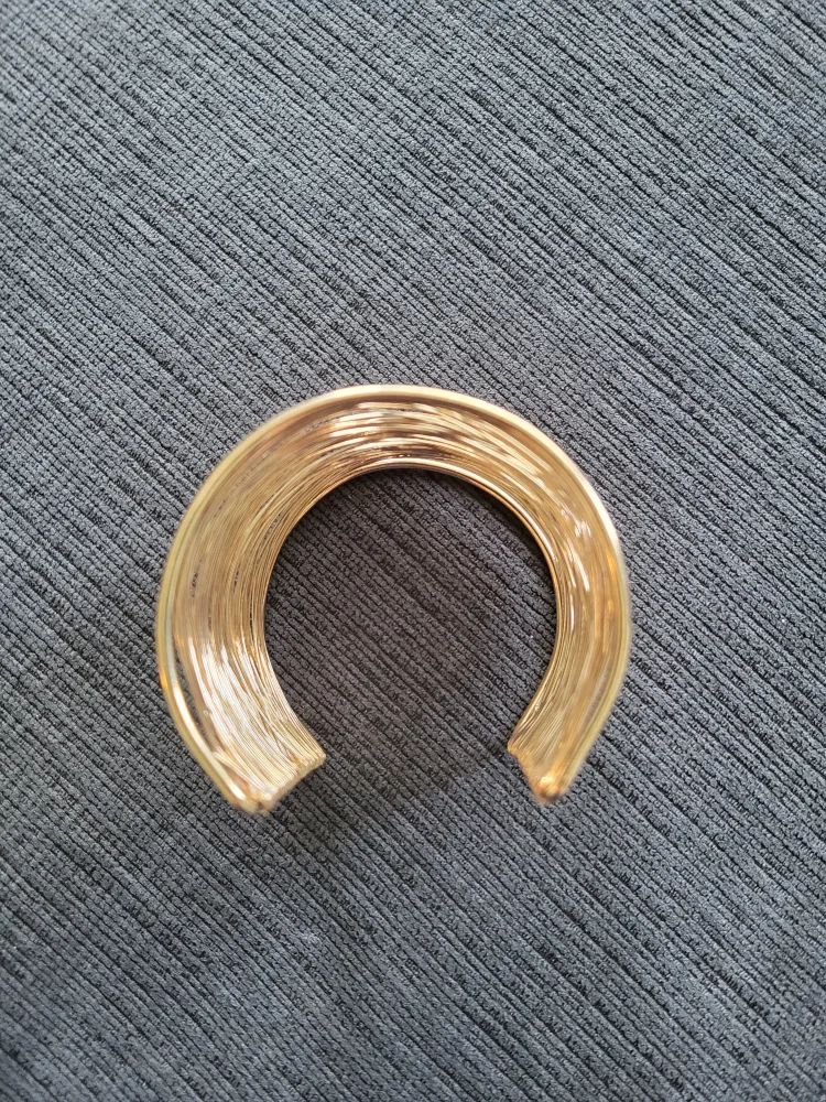 Bracelet image indicator(5)