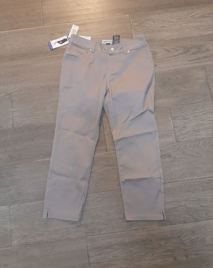 Alfred Dunner Skinny Crop Pants - Size 10 thumbnail