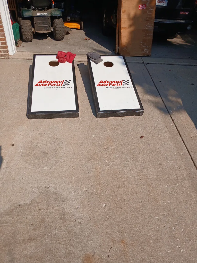 Advance Auto Parts Cornhole Set image indicator(2)