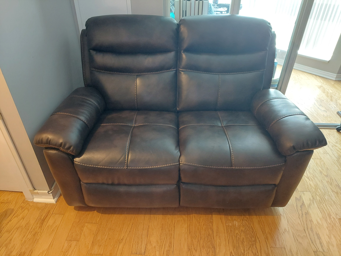 Sofa Brown Leather Loveseat Recliner (original purchase: $1300)