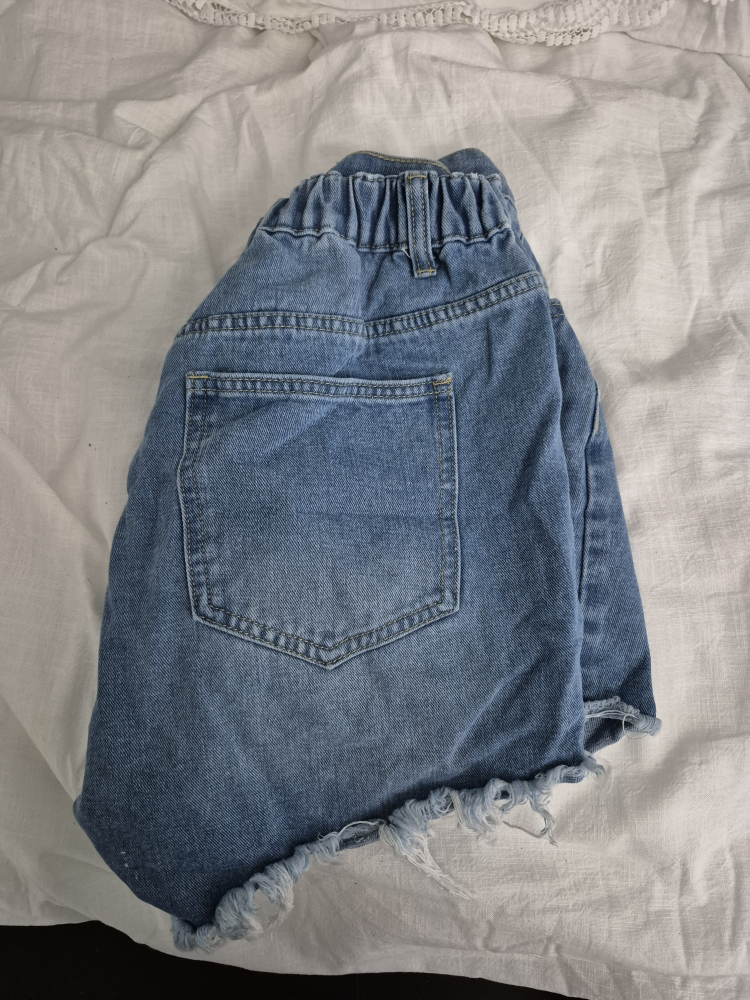 Ripped Denim Shorts🥕 - photo 2