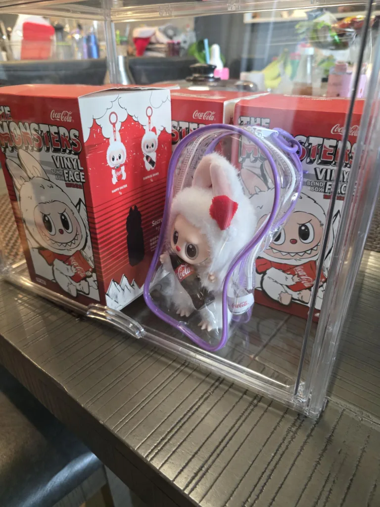 LABUBU The Monsters x Coca-Cola Vinyl Face Blind Box image indicator(2)