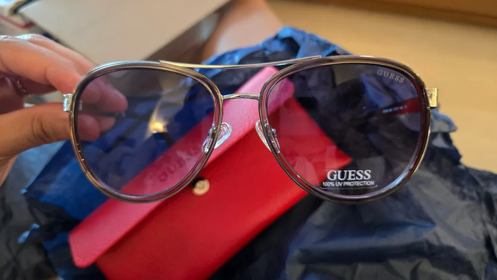 New Guess GF6188 Aviator Sunglasses w/ Case UV Protect image indicator(2)