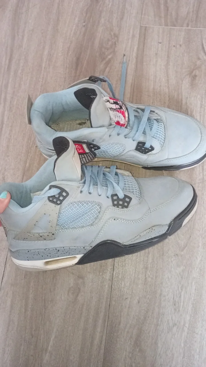 Air Jordan 4 Retro University Blue image indicator(2)