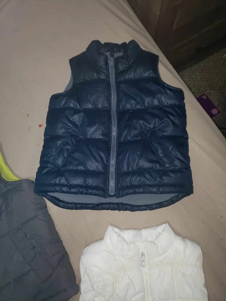 Puffer Vests - White, Grey, Navy image indicator(6)