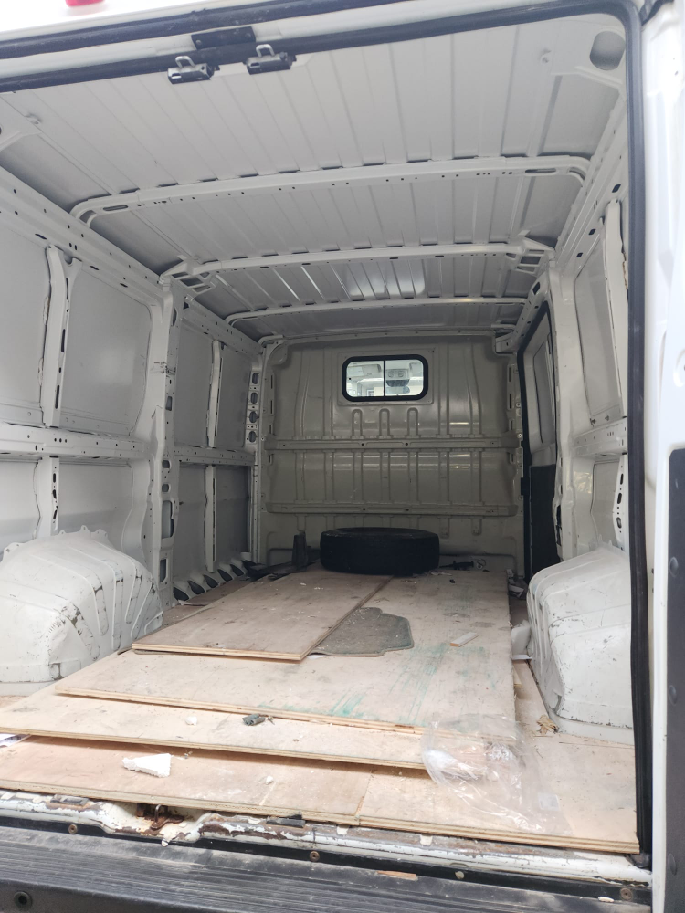Dodge Ram ProMaster 1500 Cargo Van - photo 5