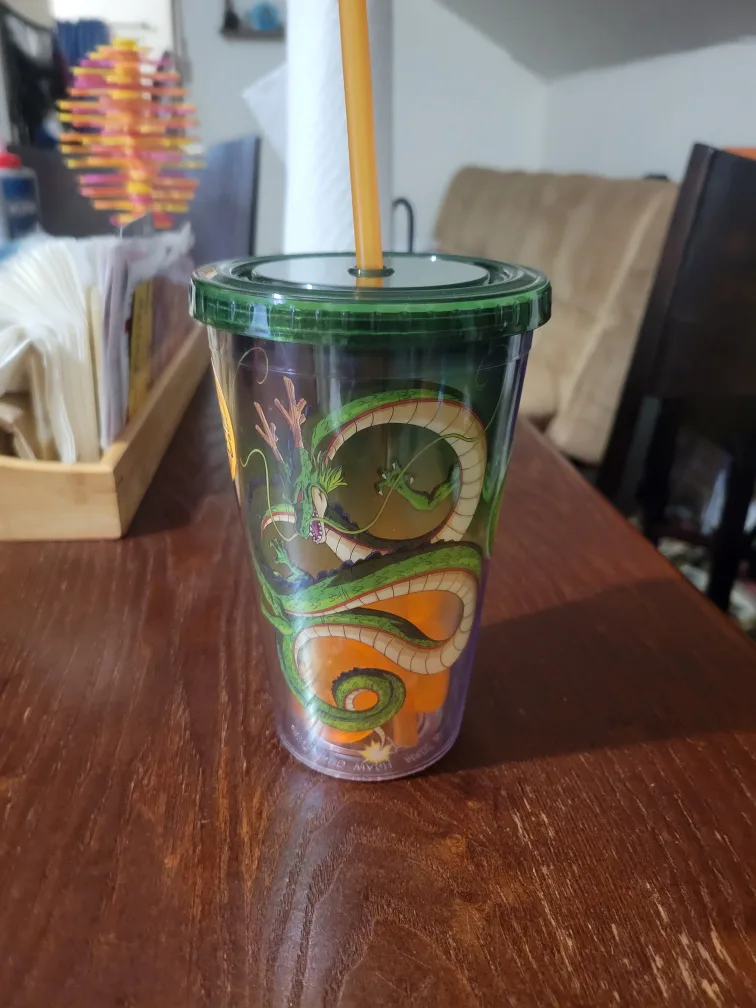 Dragon Ball Z Cup with Ice Cubes and Straw image indicator(4)