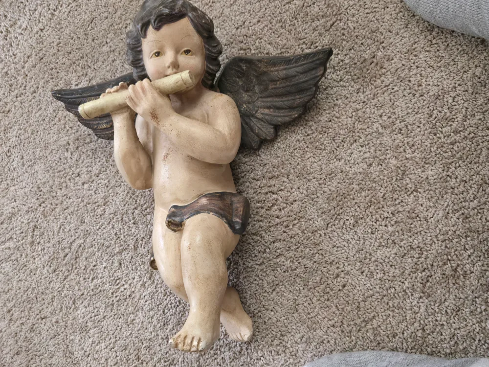 Angel Figurine with Flute image indicator(2)