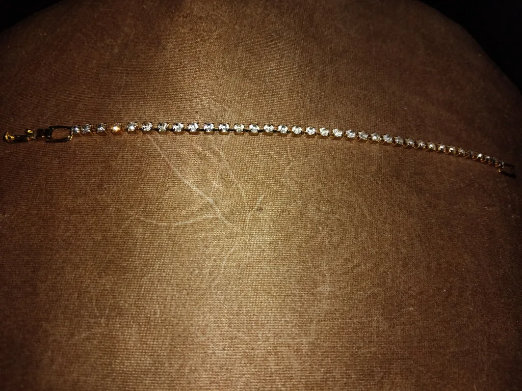 Gold Tone Rhinestone Bracelet image indicator(2)