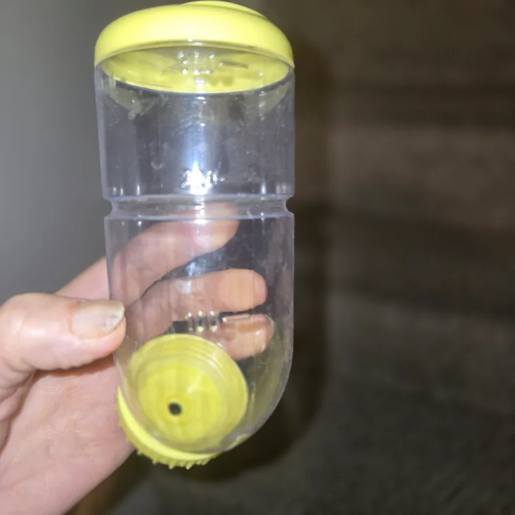 Small Animal Water Bottle image indicator(2)