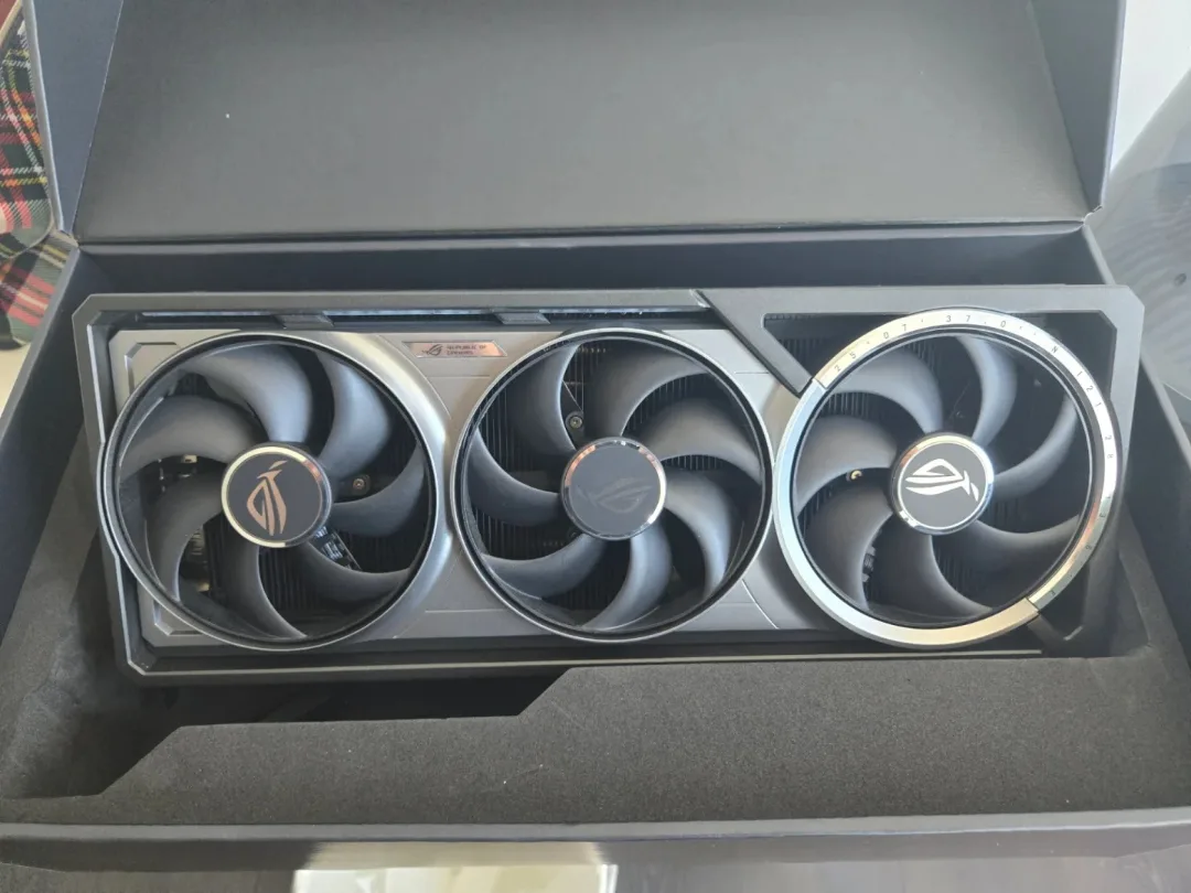 ASUS ROG GeForce RTX 5080 16GB Graphics Card