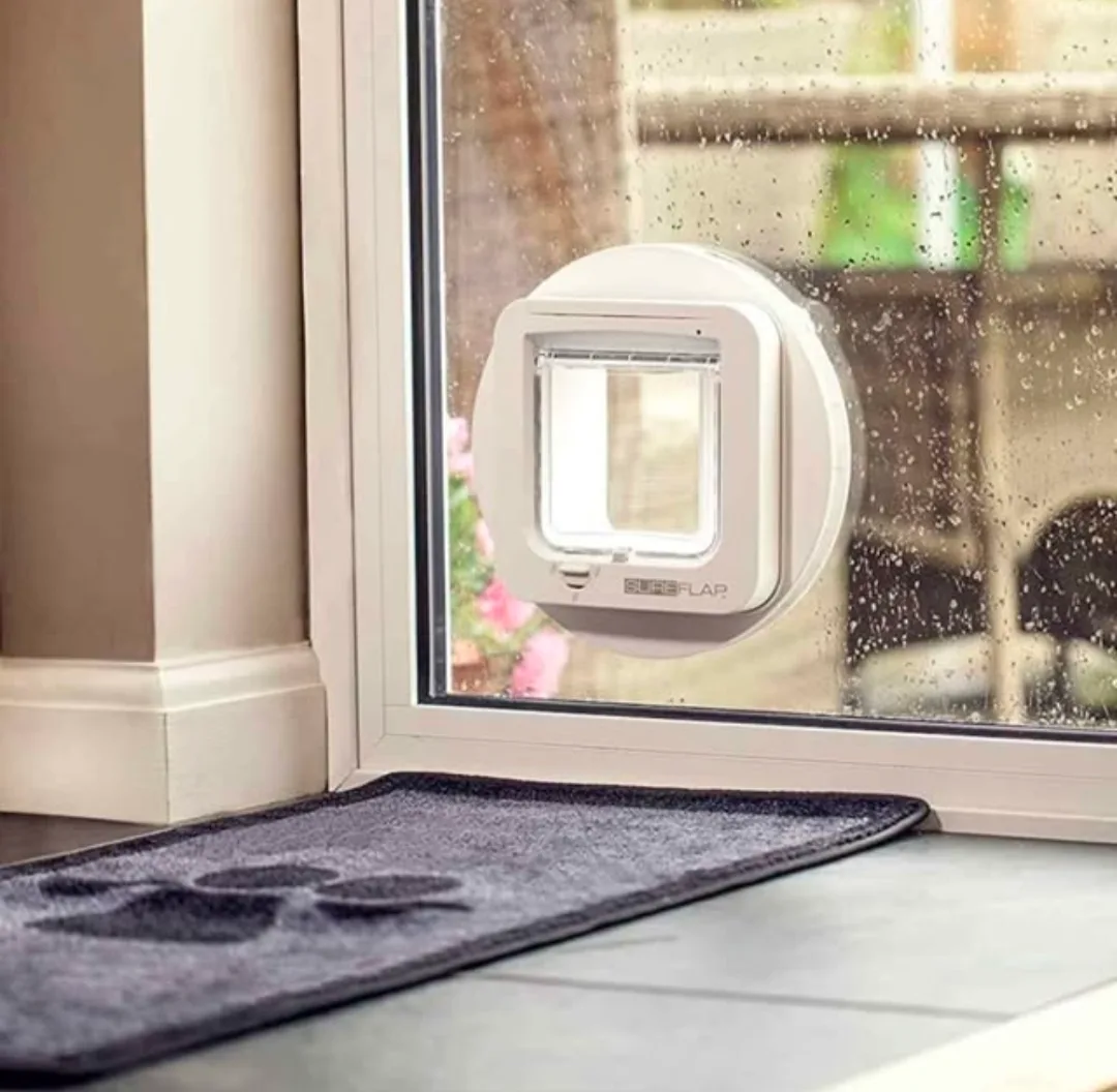 SureFlap Microchip Cat Door image indicator(3)