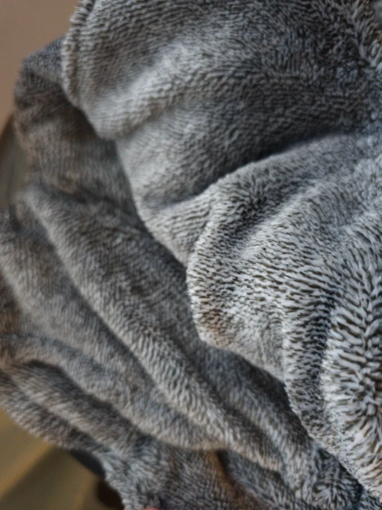 NEW  Faux fur Neck Warmer - light gray image indicator(2)