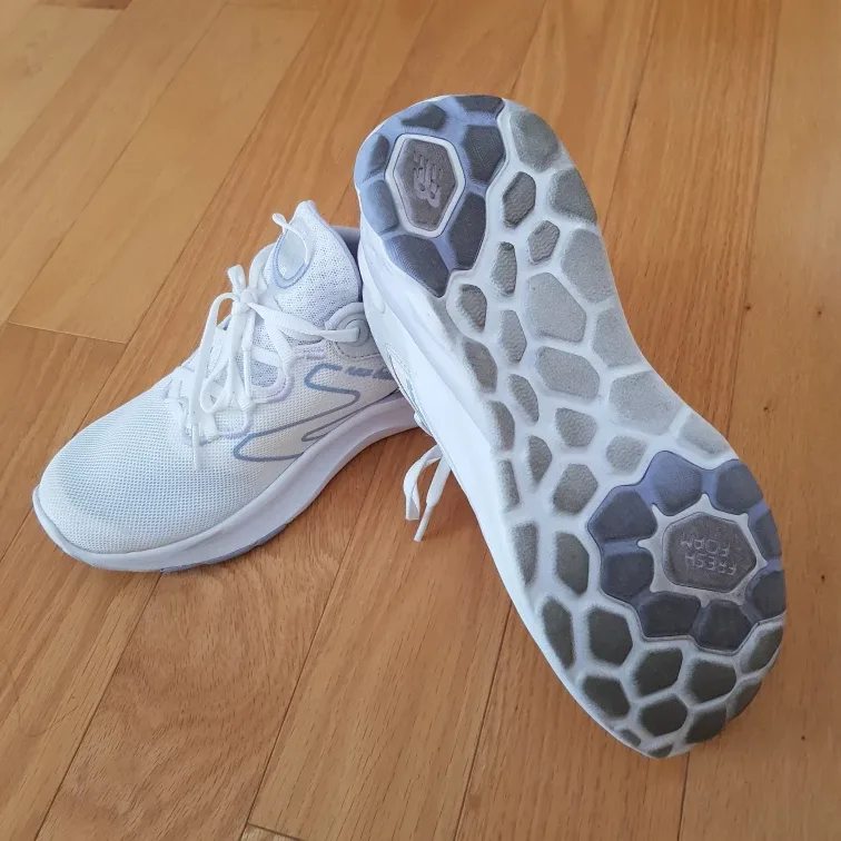 New Balance Women's Running Shoes image indicator(5)