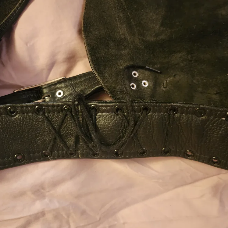 Leather Motorcycle Chaps image indicator(7)