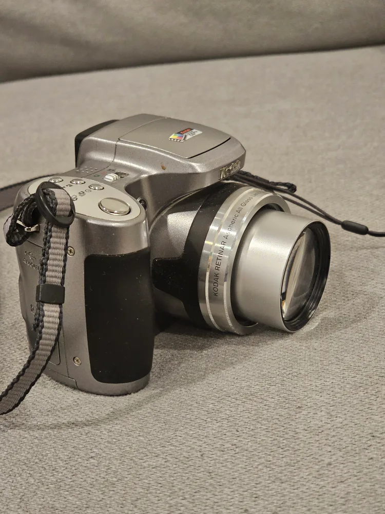 Kodak EasyShare Z740 4.0 MP Digital Camera image indicator(3)