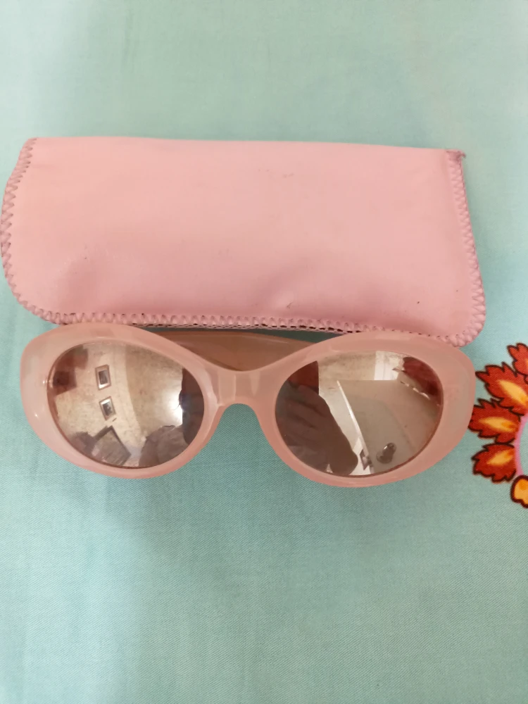 Pink Sunglasses with Case 🧡