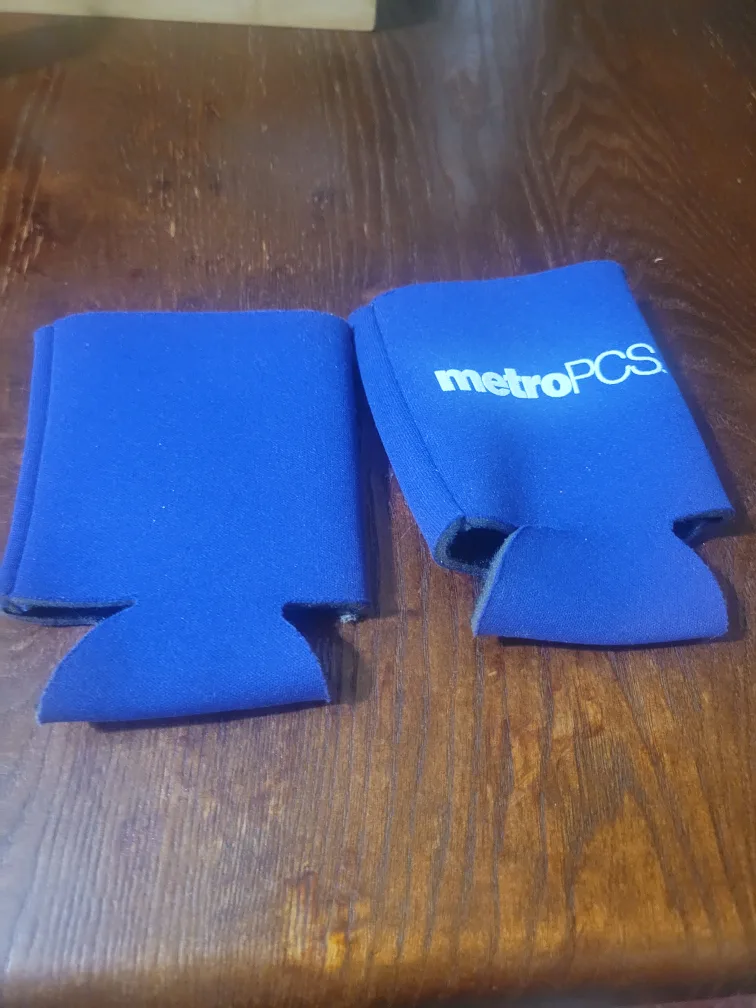 MetroPCS Can Koozies (2) image indicator(2)
