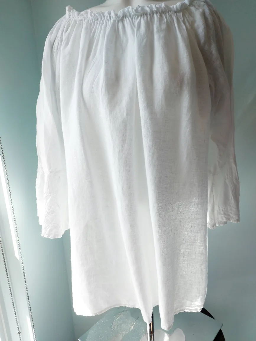 White Off-Shoulder Blouse thumbnail