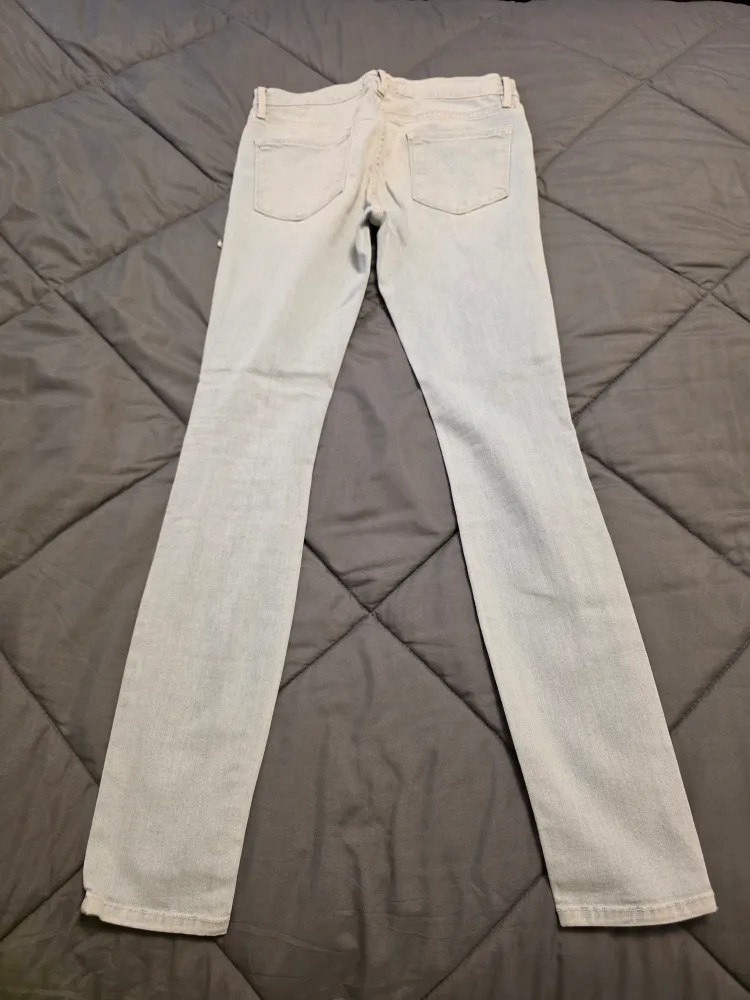 FRAME Denim Le Skinny de Jeanne Jeans - Size 29 image indicator(2)