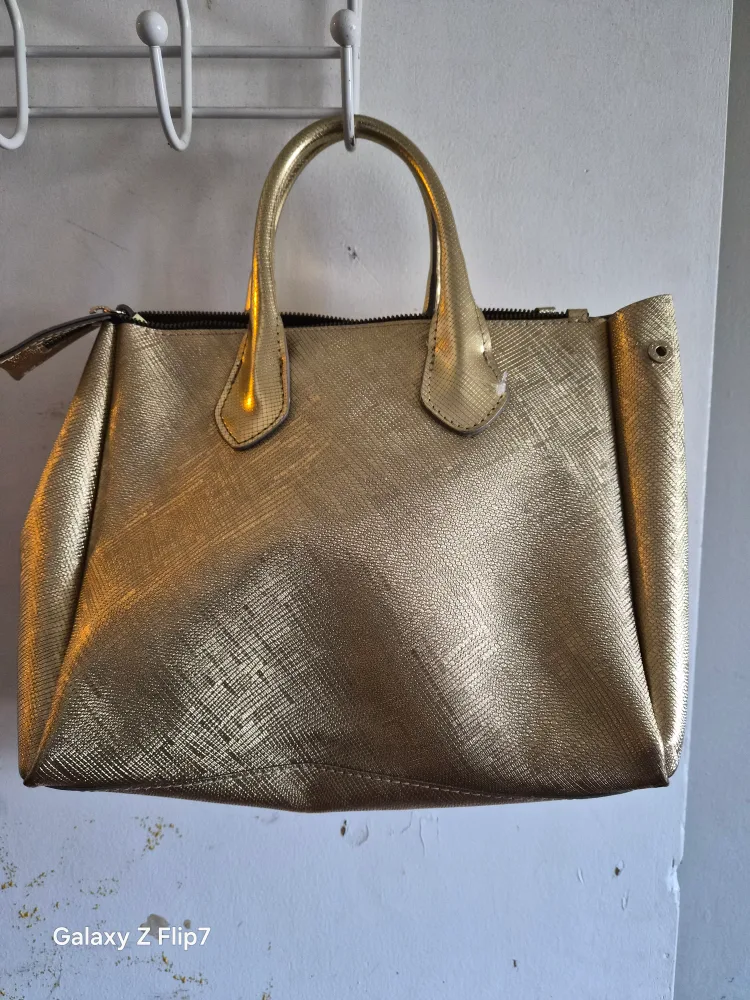 Gold Handbag thumbnail