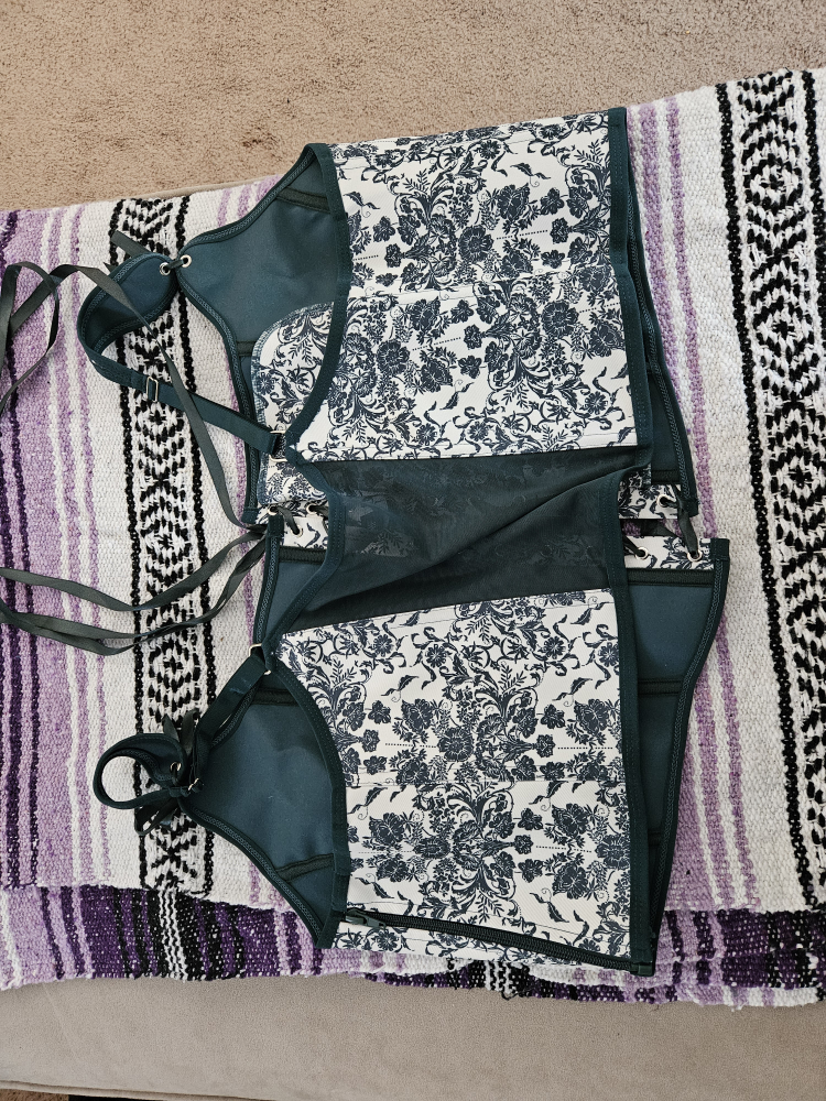 Adore Me Green & White Corset - photo 5