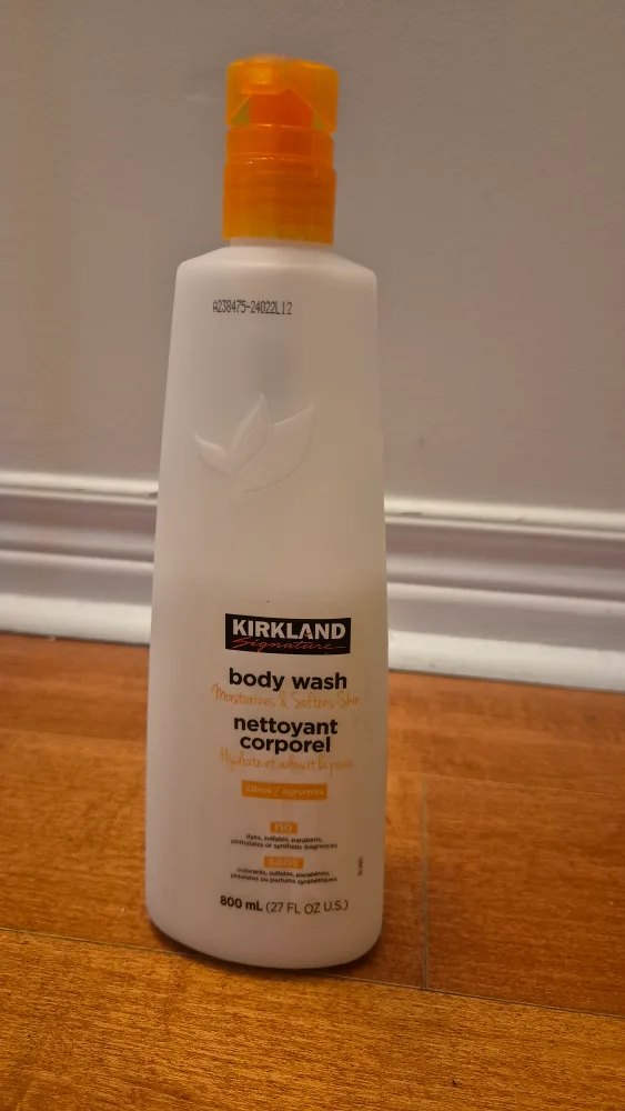*Moving Out Sale* Kirkland Signature Body Wash - Citrus, 800ml thumbnail