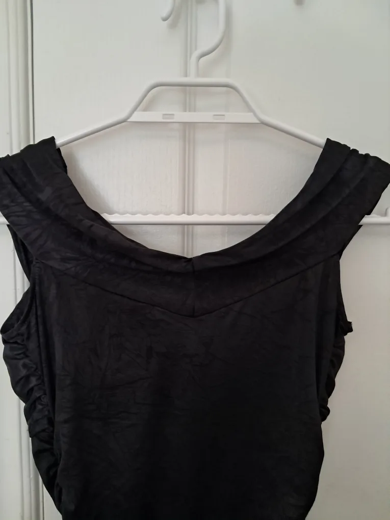 Guess Black Top - Size S image indicator(4)